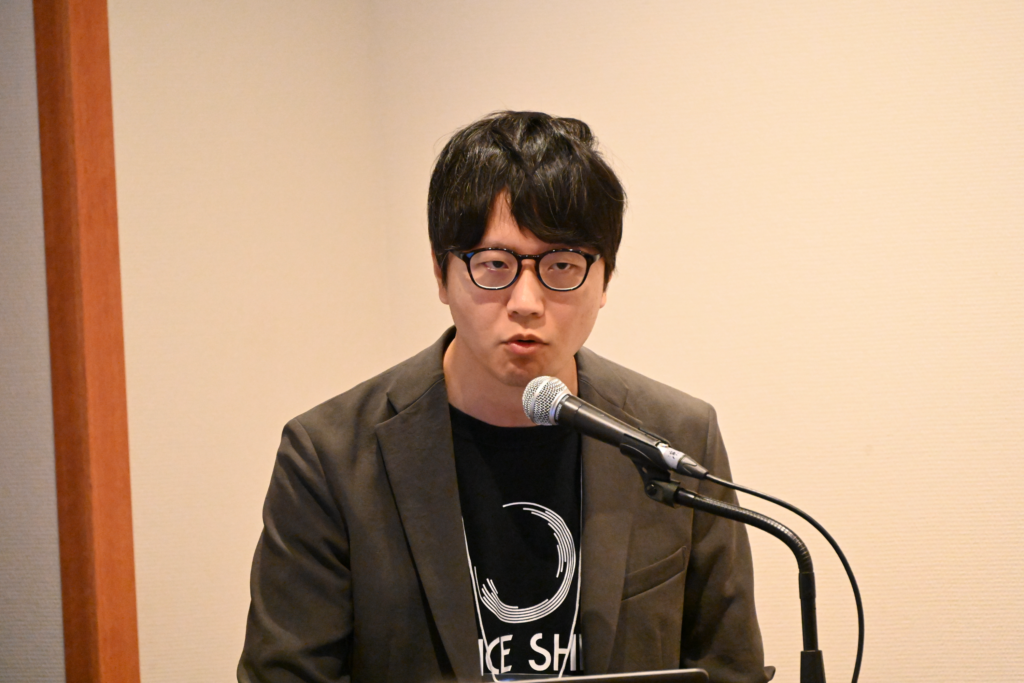 弊社技術事業部 部長の竹内